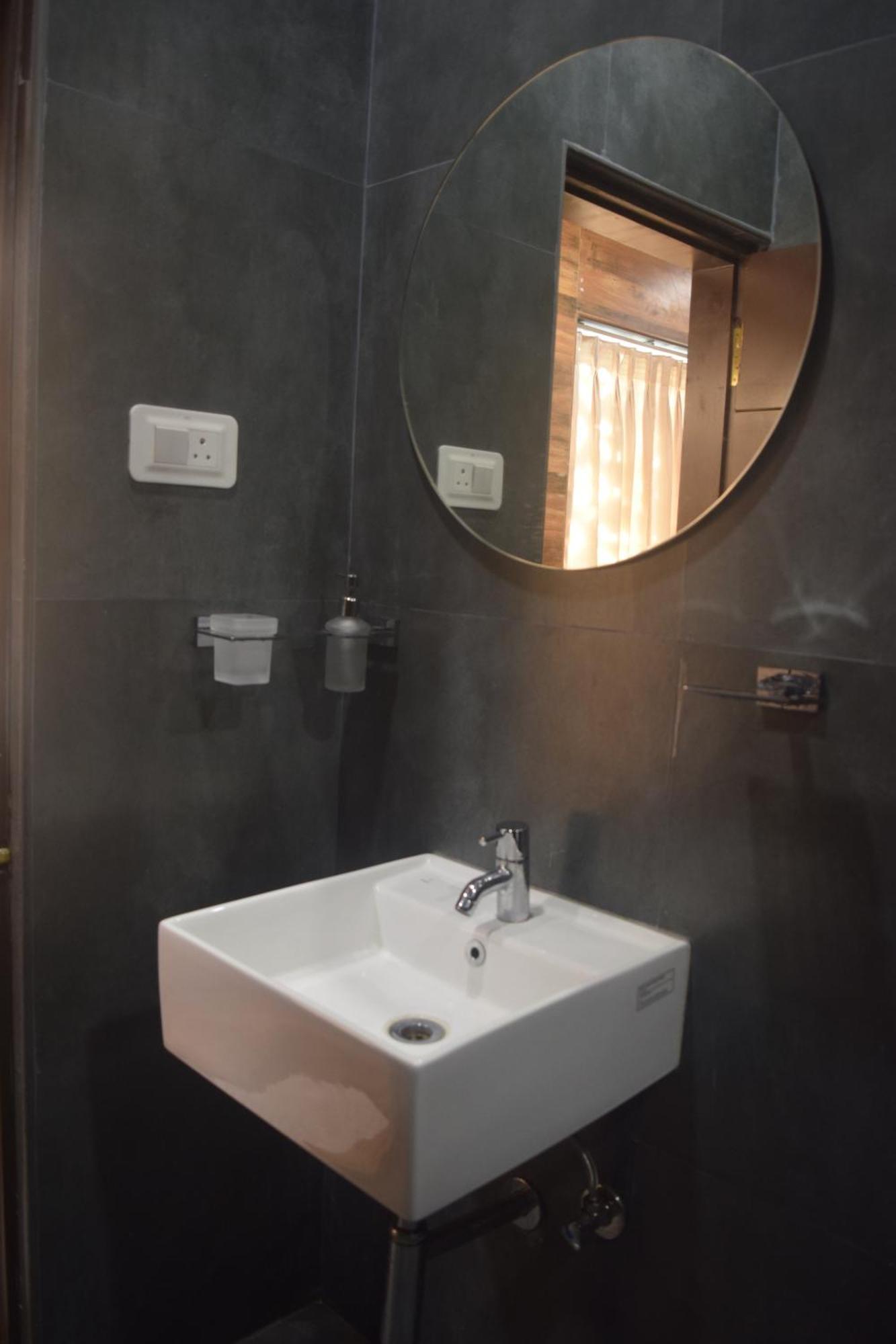 Hotel Esakki Empire Chennai