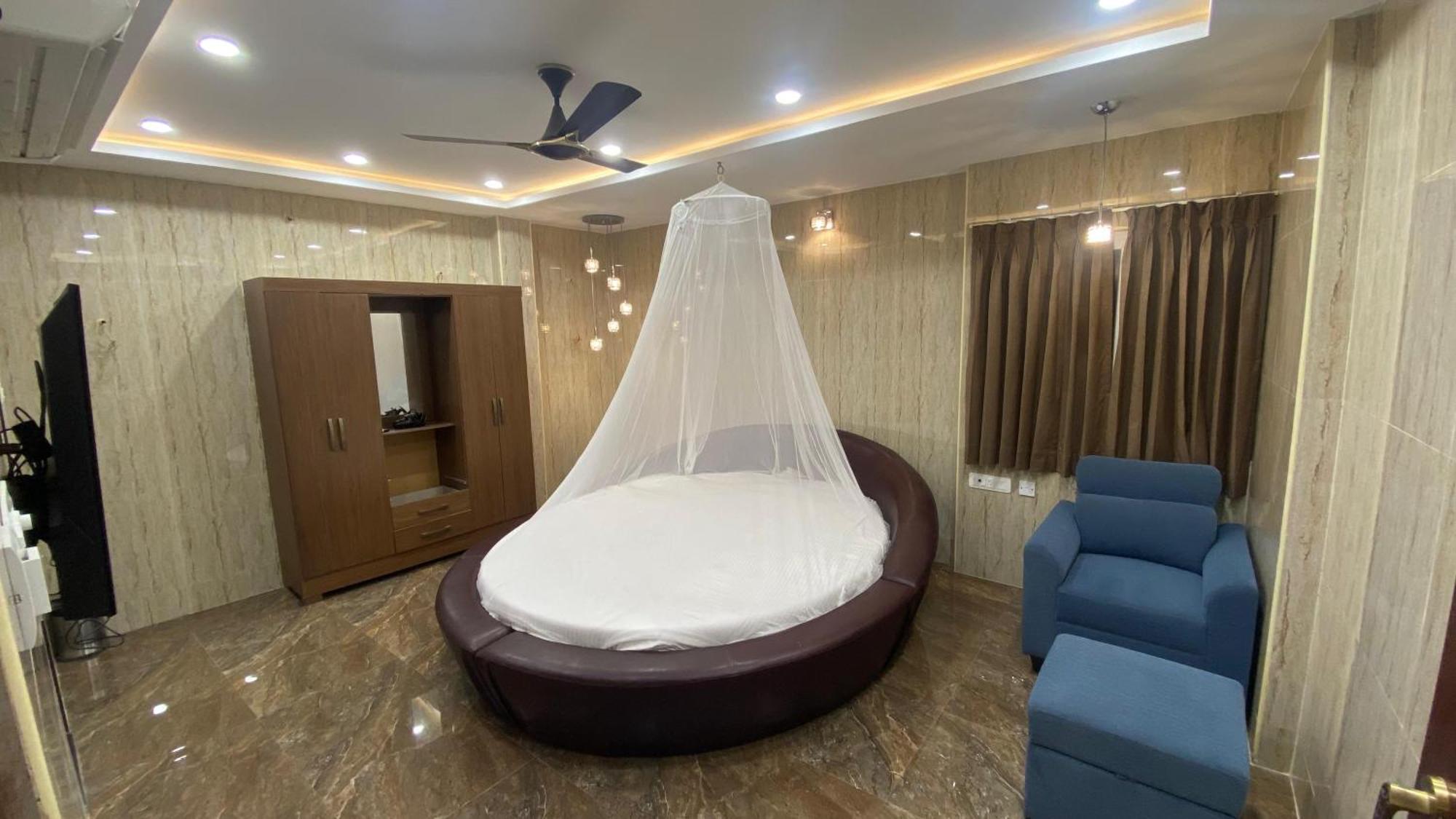 Hotel Esakki Empire Chennai